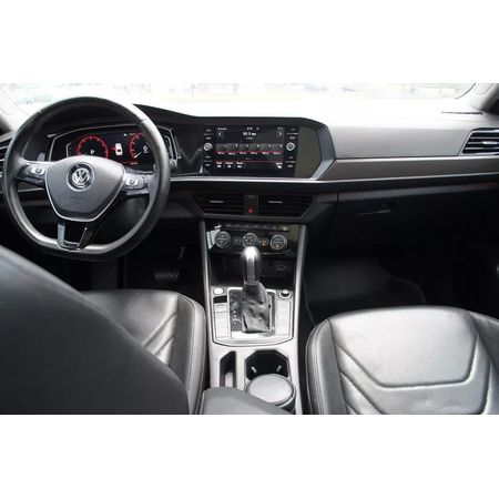 Volkswagen-Jetta-1.4-Tsi-Highline